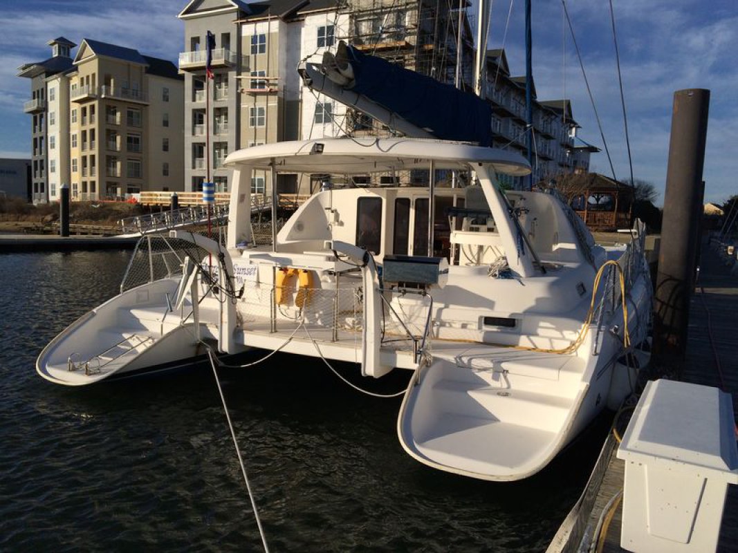 Used Sail Catamaran for Sale 2007 Leopard 43  Boat Highlights